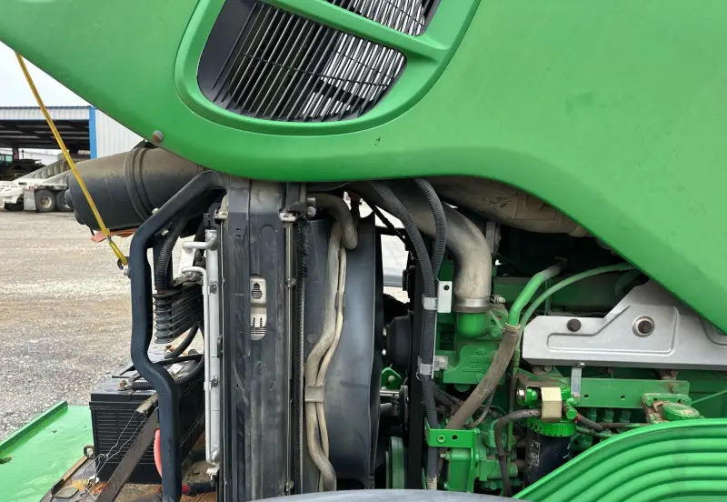 2010 John Deere 7330 photo 47
