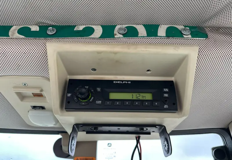 2010 John Deere 7330 photo 37