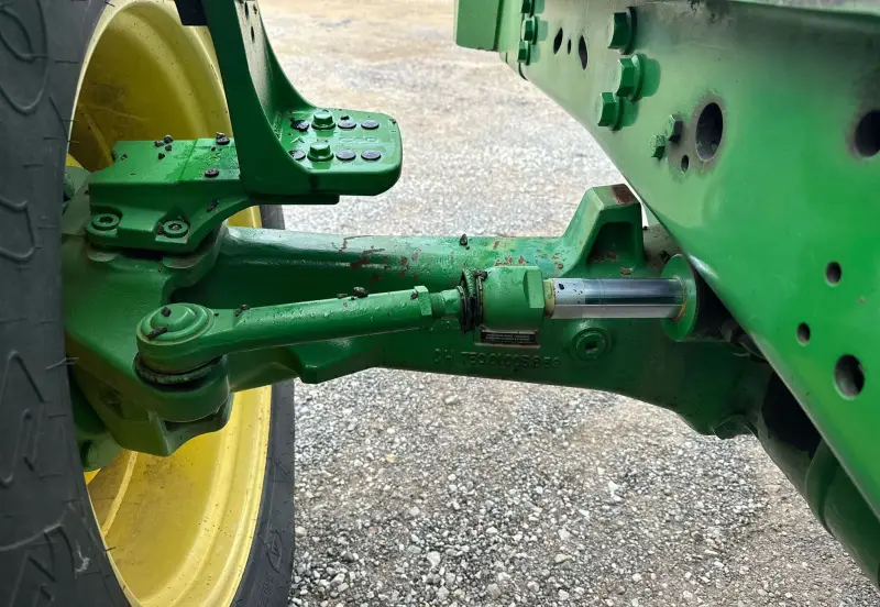 2010 John Deere 7330 photo 24