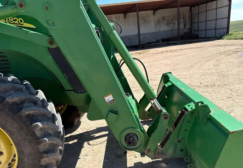 2005 John Deere 7820 photo 25