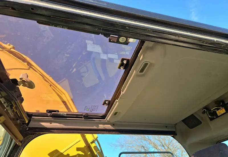 2016 Caterpillar 323FL photo 46