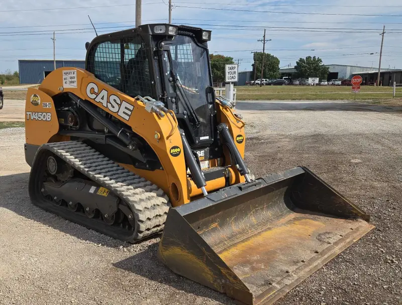 2023 Case TV450B photo 3