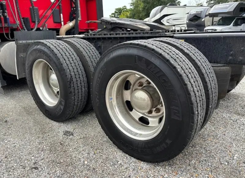 2023 Kenworth T680 photo 37