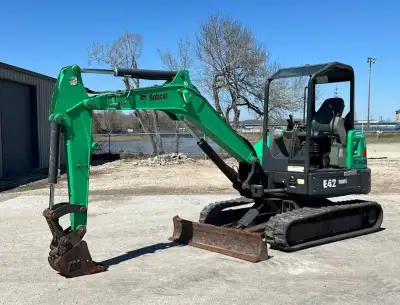 2017 Bobcat E42