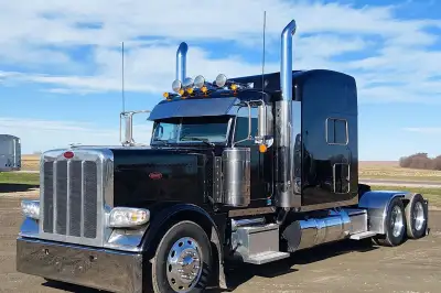 2022 Peterbilt 389