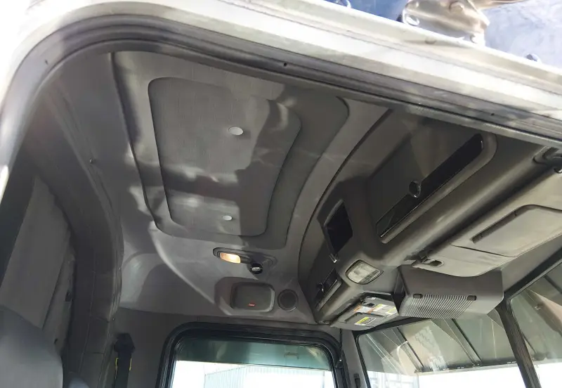 2022 Peterbilt 389 photo 77