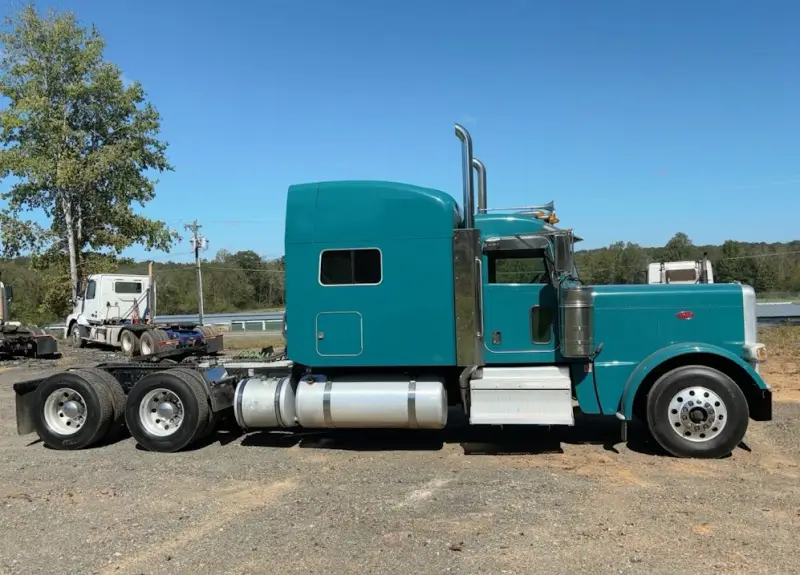 2019 Peterbilt 389 Cummins photo 6